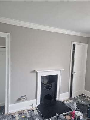 Decoprated walls and fireplace